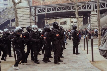 À Paris les dossiers de violences policières, lors de la mobilisation contre la réforme des retraites, ont été enterrés