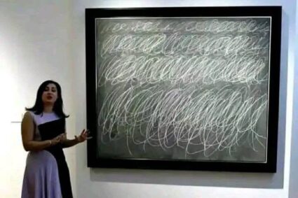 Un tableau de Cy Twombly, intitulé Untitled (New York City), a été vendu pour 70,5 millions de dollars lors d’une vente aux enchères chez Sotheby’s