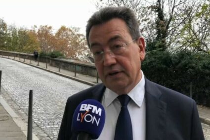 🇫🇷Le maire LR, Philippe Cochet, est condamné à 1 an de prison et 5 ans d’inéligibilité, pour avoir, avec sa femme, détourné jusqu’à plus de 800 000 euros d’argent public