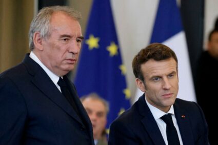 🇫🇷Il y a déjà des tensions entre Macron et Bayrou«Personne n’a intérêt à entretenir la guerre»