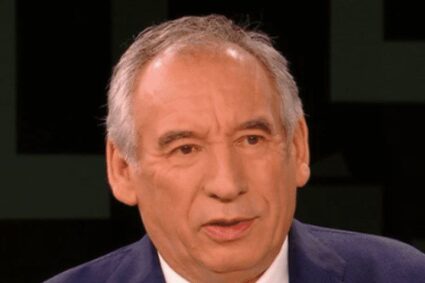 🇫🇷À peine nommé, François Bayrou connaît une popularité historiquement basse: 66% des Français sont mécontents de François Bayrou.