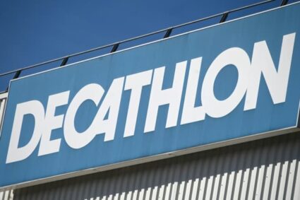 À Decathlon, des syndicats dénoncent le versement d’un milliard d’euros de dividendes à la famille Mulliez