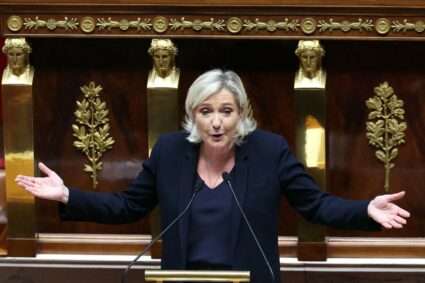 Marine Le Pen est prête à voter une nouvelle motion de censure sur un futur gouvernement